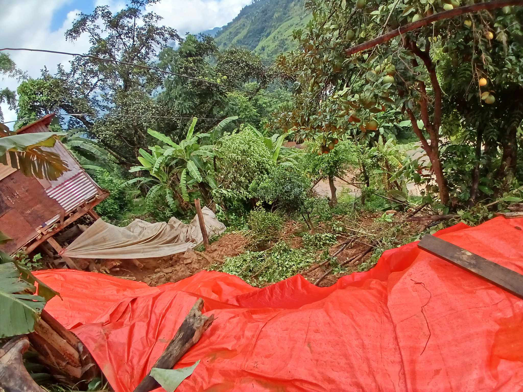 बडिगाड पहिरो स् तीन बालबालिका अझै बेपत्ता